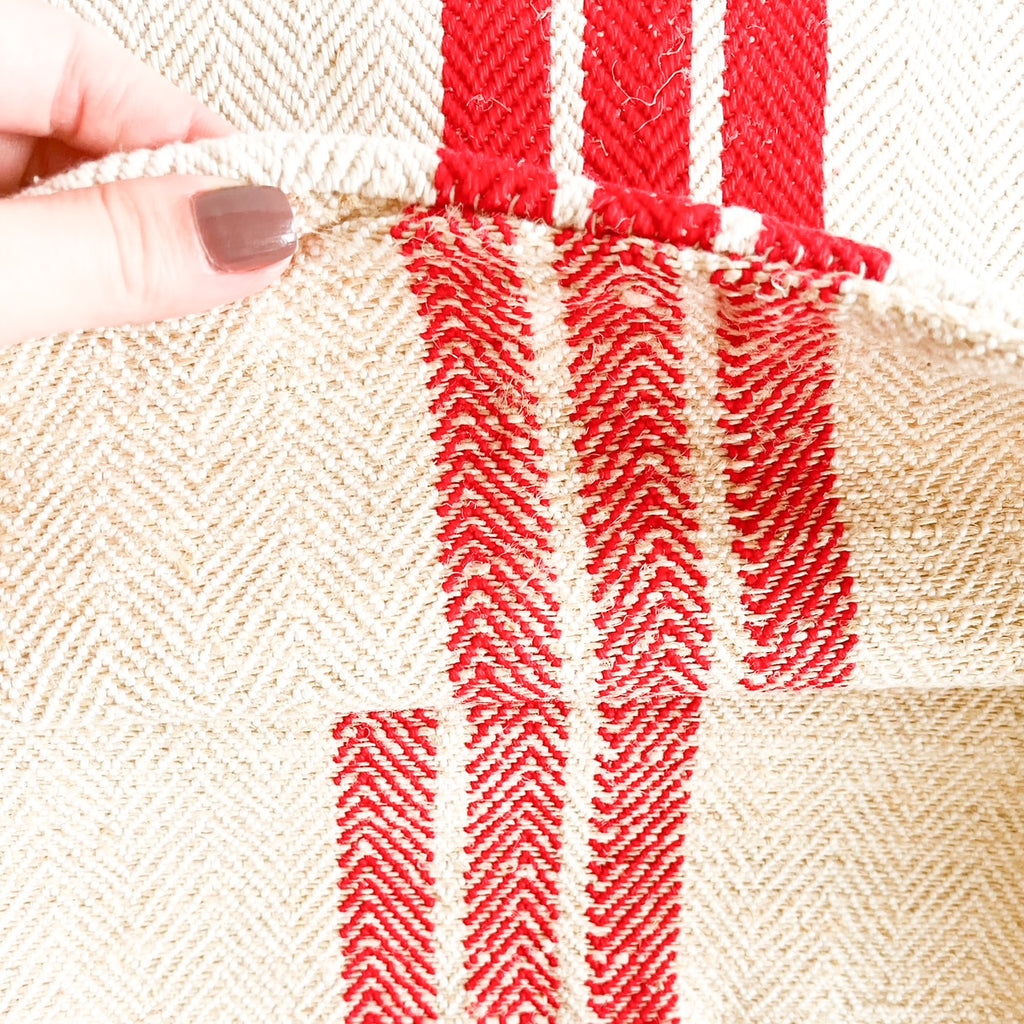 Red stripe floursack
