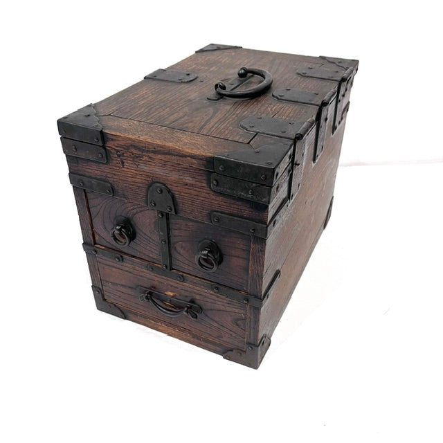 Closed Meiji period Suzuribako showing side drawers