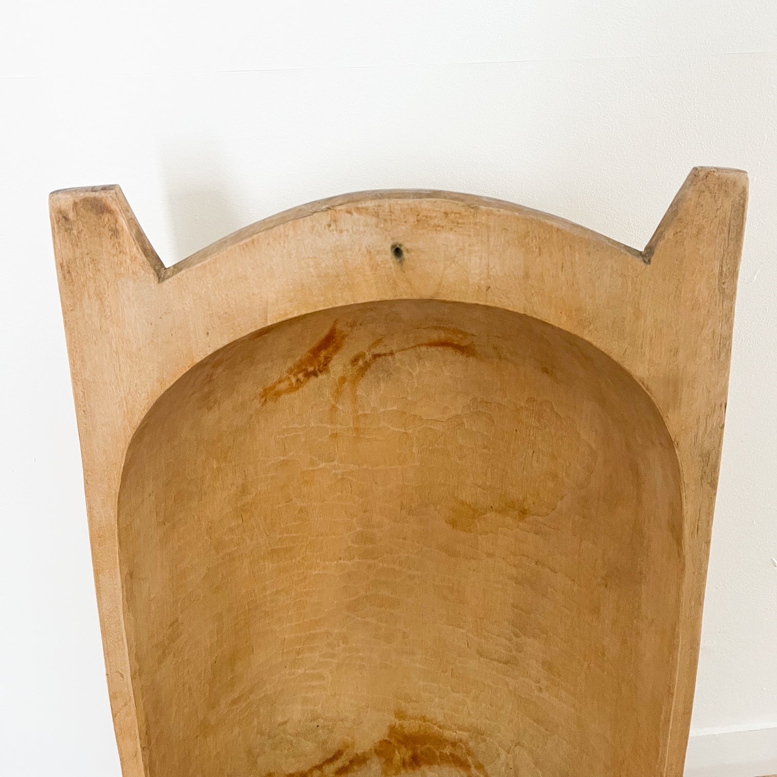 antique kneading bowl