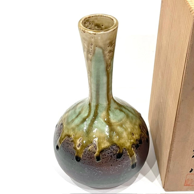 Rustic stoneware texture and earthy glaze on Japanese Shigaraki-yaki vase