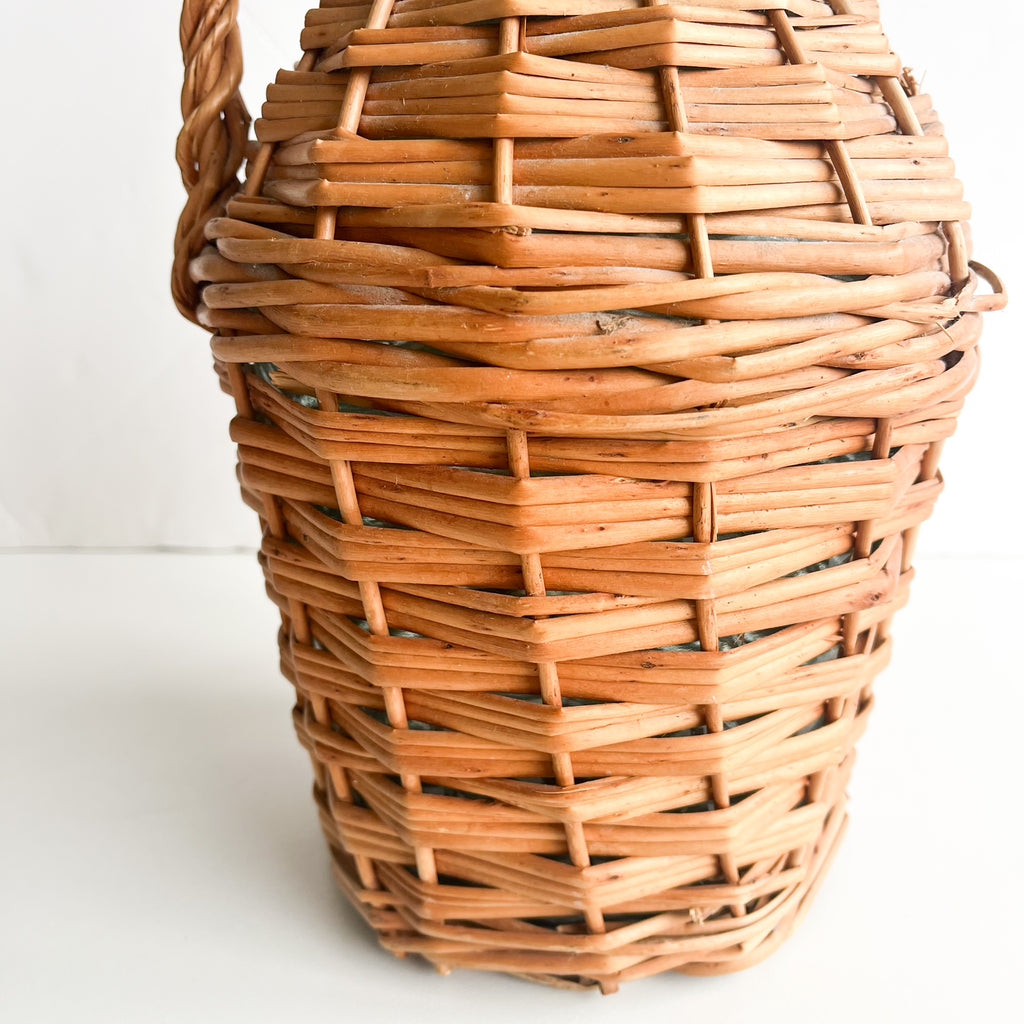 Woven demijohn