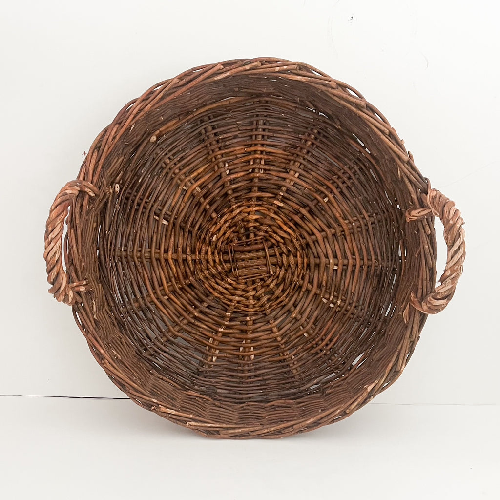 European flat basket tray